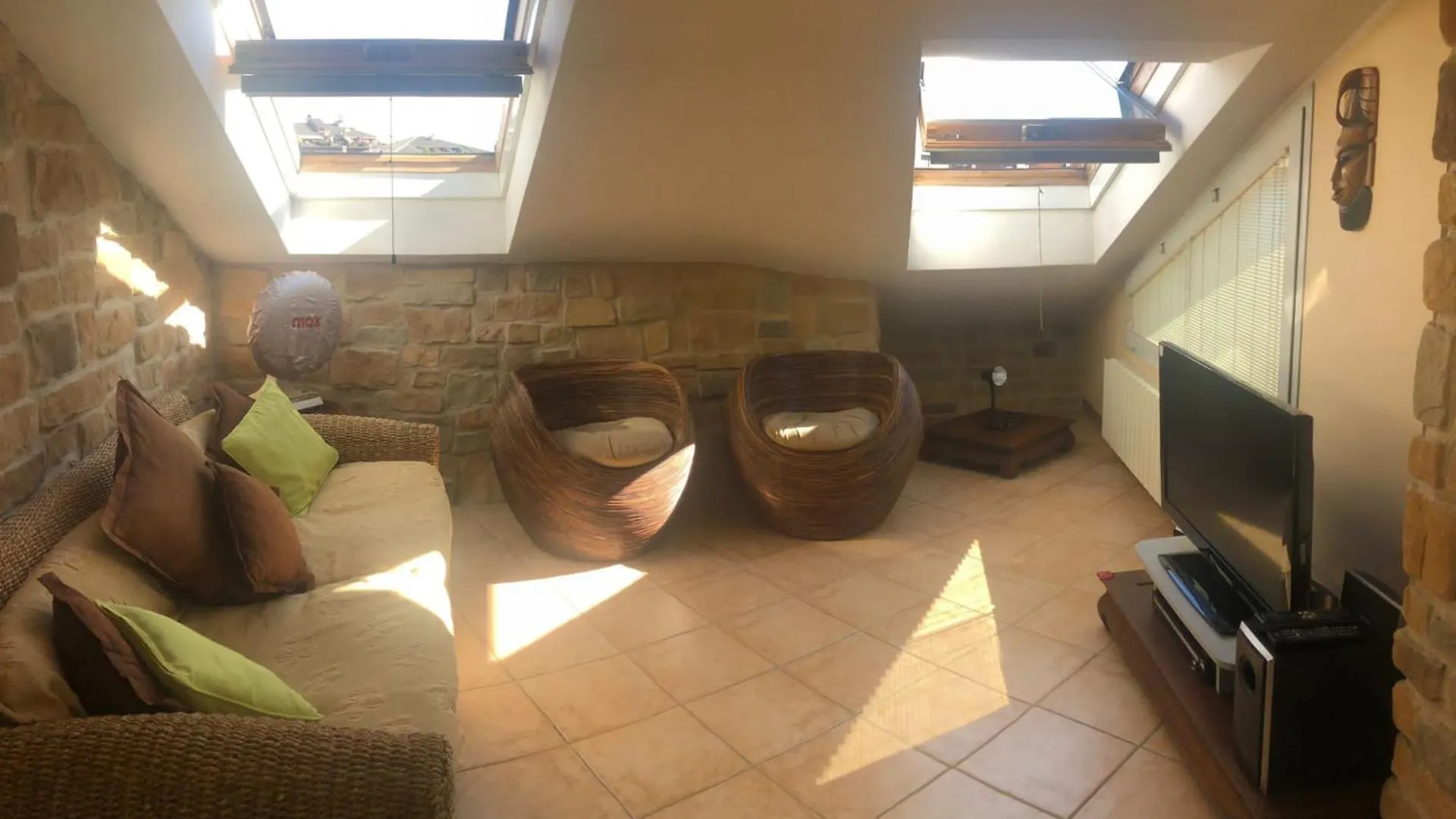 Solemahouse - The Bright Attic Apartment Bergamo Italy
