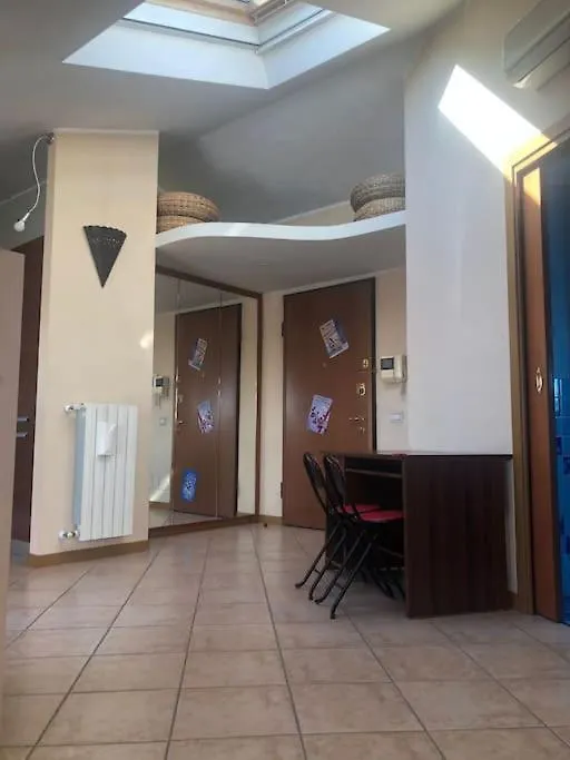 Solemahouse - The Bright Attic Apartment Bergamo Italy